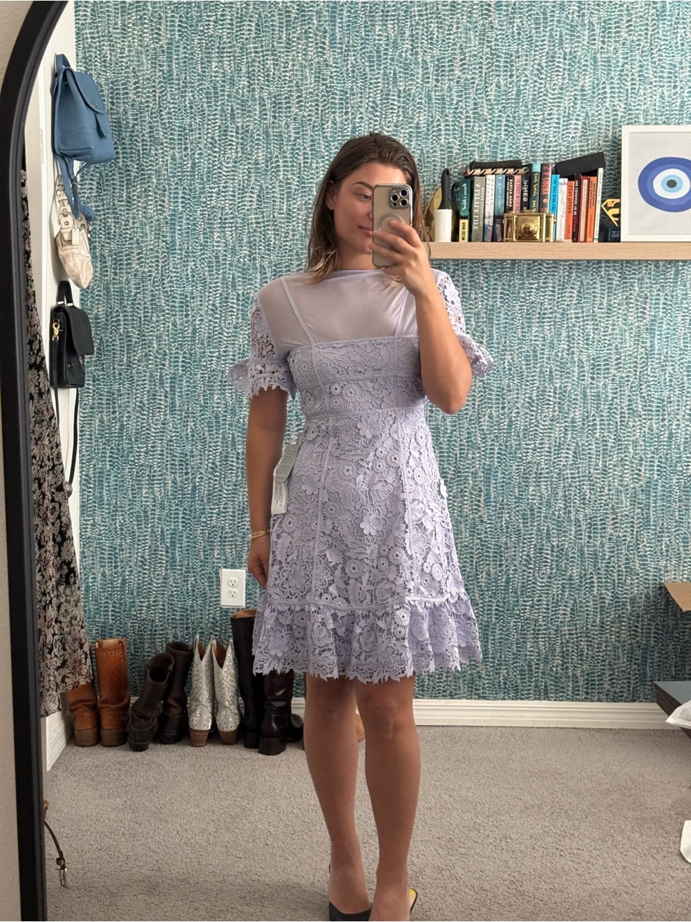 Dress the population‎ Lace Fit-and-Flare Dress in Light Lavender